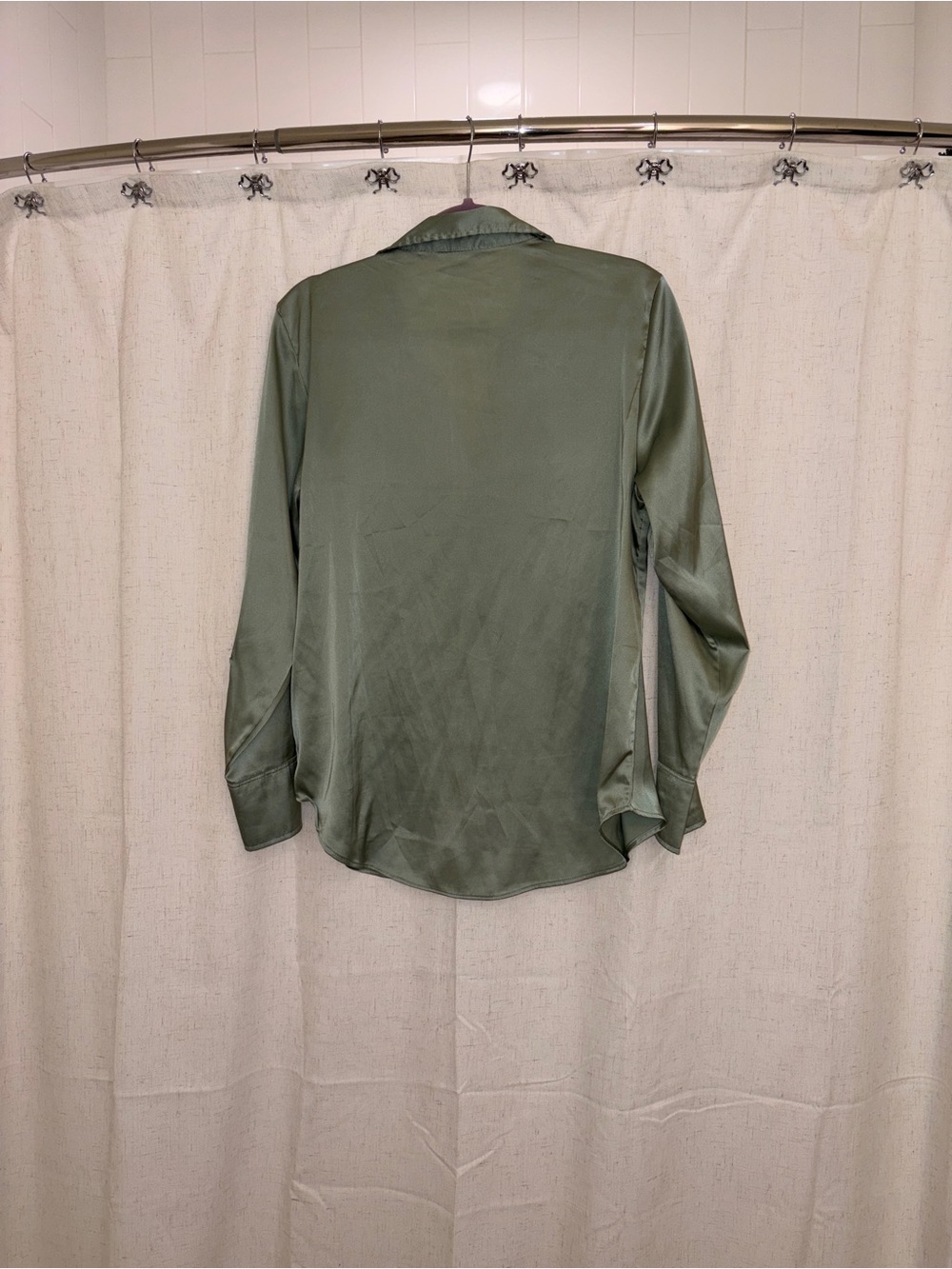 H&M satin button down - Picture 2 of 2